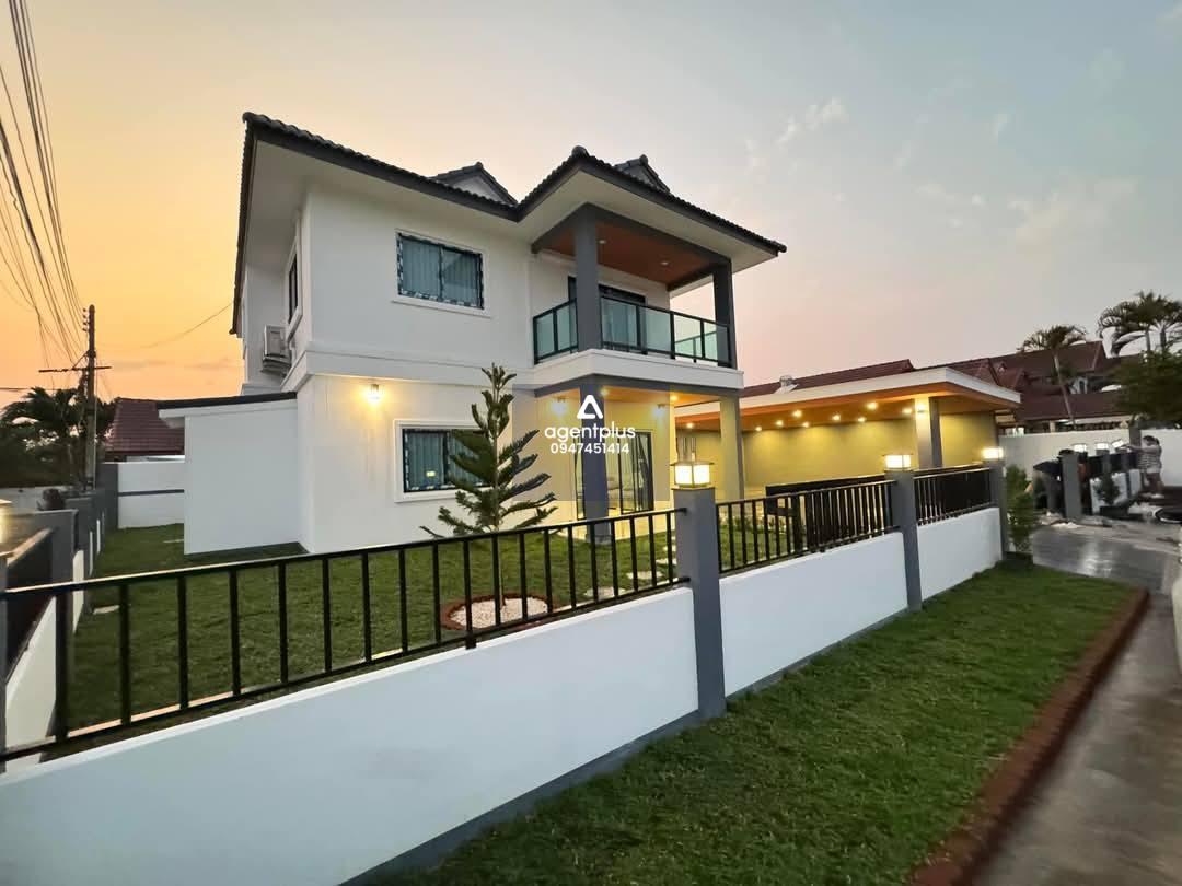 ขายบ้านเดี่ยว 2 ชั้น (บ้านพูลลิลล่า)