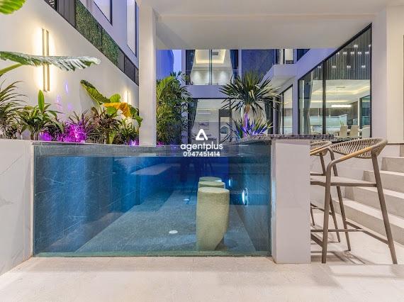 พูลวิลล่าหรู พร้อมสระว่ายน้ำส่วนตัว — ใจกลางพัทยา 