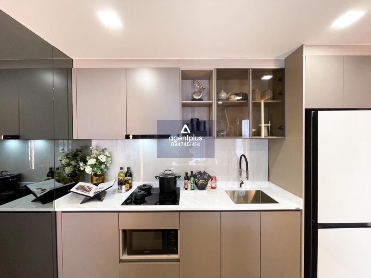 คอนโดใหม่ High Rise มาพร้อมกับดีไซน์สวยหรู วิวงดงาม ใกล้หาดจอมเทียน Aquarous Jomtien Pattaya