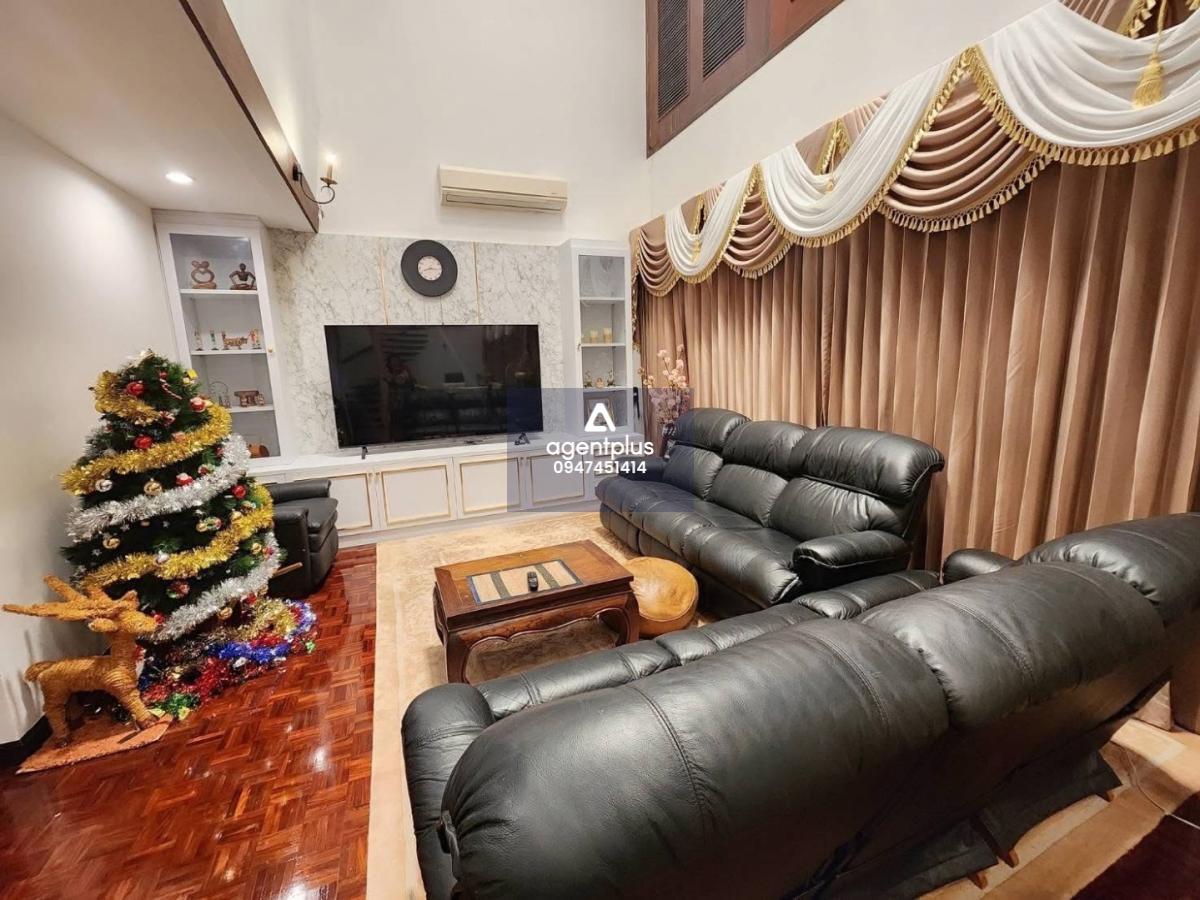 ให้เช่า penthouse 2ชั้น  3ห้องนอน แถวหาดจอมเทียน ระเบียงใหญ่ วิวสวน