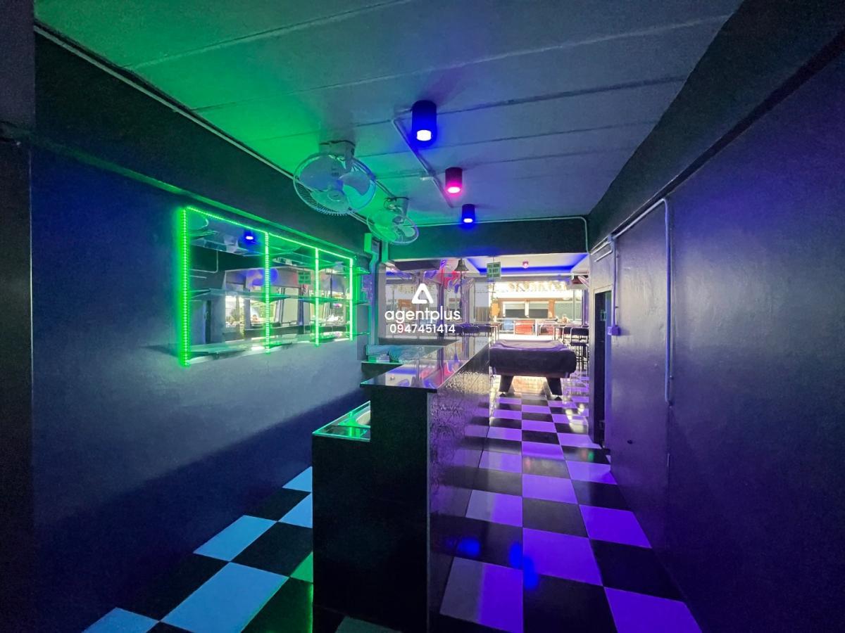 ให้เช่าด่วน! อาคารพาณิชย์ 4 ชั้น รีโนเวทใหม่ ชั้นล่างแต่งครบสไตล์บาร์_พร้อมดำเนินกิจการได้ทันที