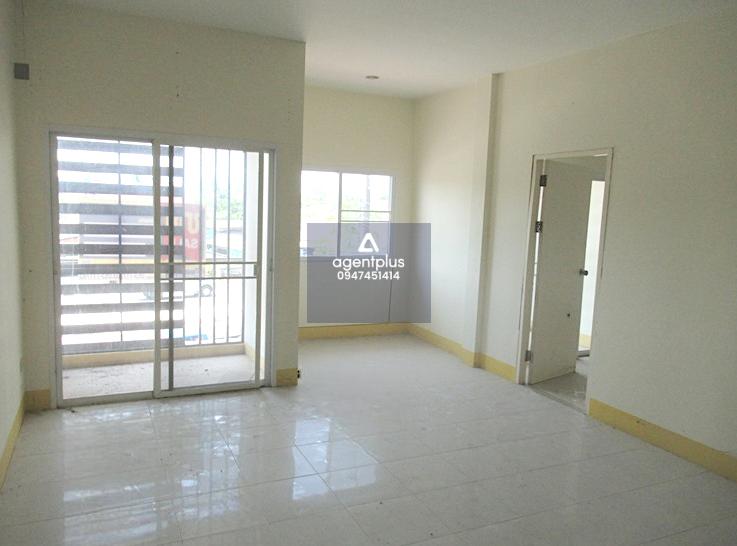 ขายอาคารพาณิชย์ 2 ชั้น จำนวน 2 คูหา ปรับปรุงใหม่ การคมนาคมสะดวก อยู่ในย่านชุมชนบ้านหัวฝาย และพาณิชย์กรรม