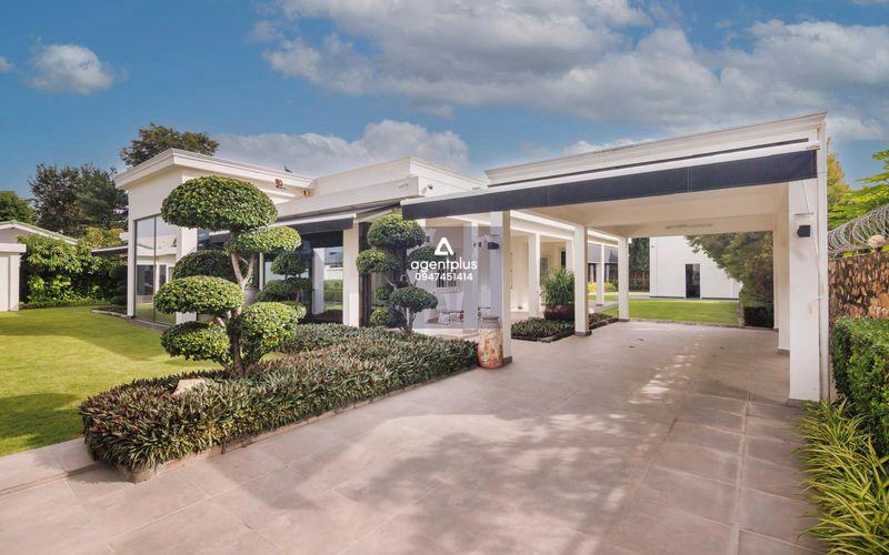 ขายบ้านพูลวิลล่าใกล้อ่างเก็บน้ำมาบประชัน พื้นที่ใหญ่ มีสระว่ายน้ำส่วนตัว ทำเลดี ไม่มีรถวิ่งไปมา พัทยา