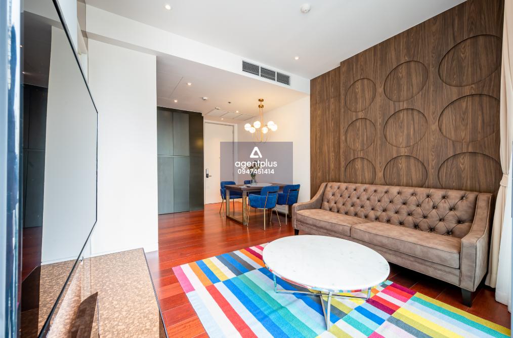 คุณ บาย ยู สะท้อนตัวตนที่แตกต่างของคุณ