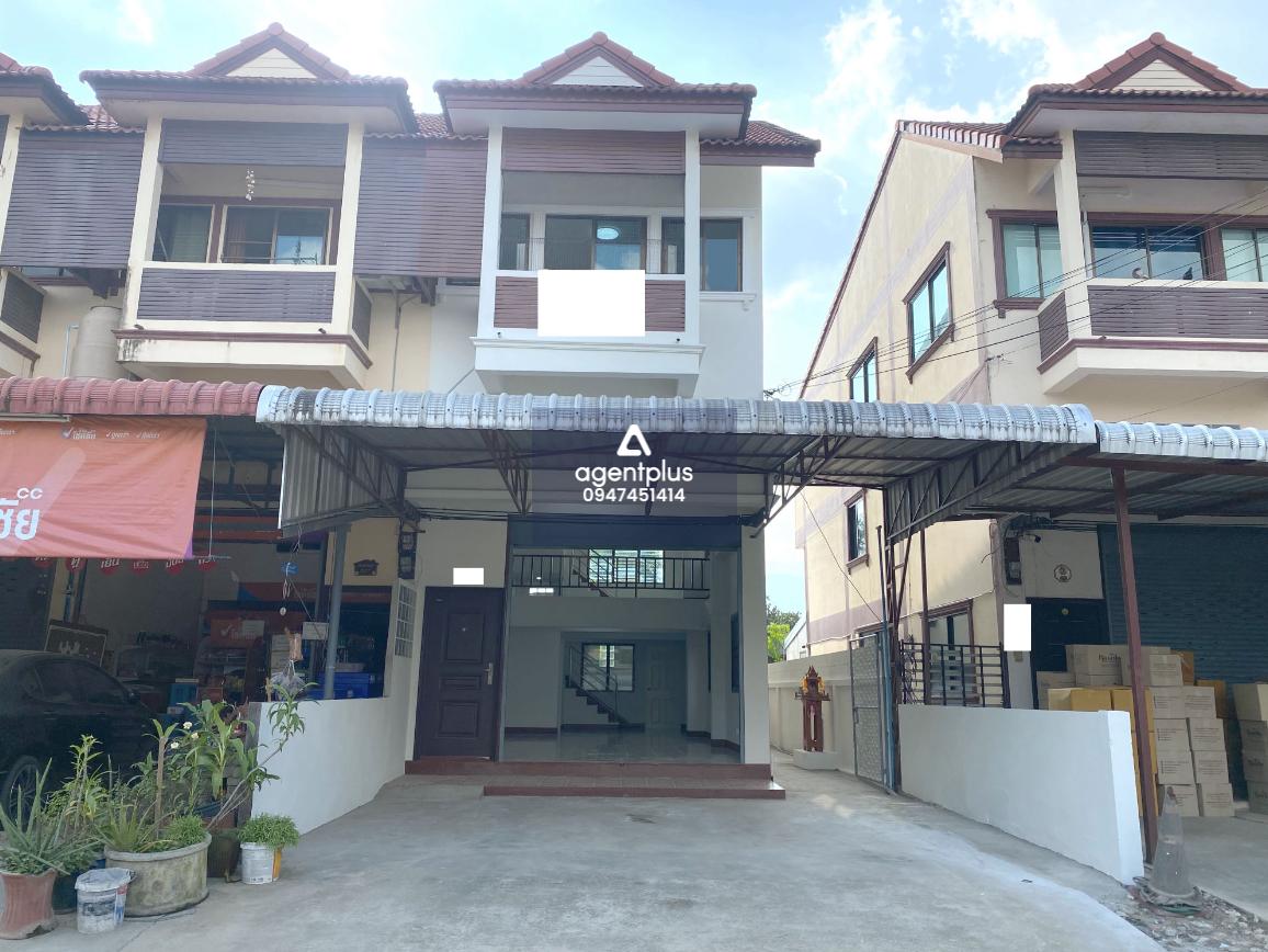 ขายอาคารพาณิชย์ ซอยมหาโชคป่าตัน เมืองเชียงใหม่ อาคารพาณิชย์ 2 ชั้น พร้อมชั้นลอย ห่างจากถนนซอยโชตนา 22 ประมาณ 120 ม.