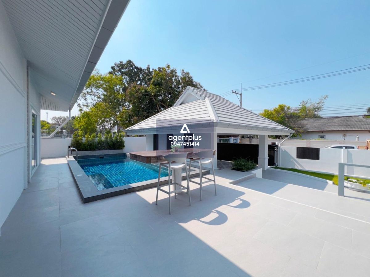 พูลวิลล่า หลังมุม ทำเลทอง ซ.สยามคันทรีคลับ หมู่บ้านอินเพลส พรประภานิมิตร 19/1 พัทยา