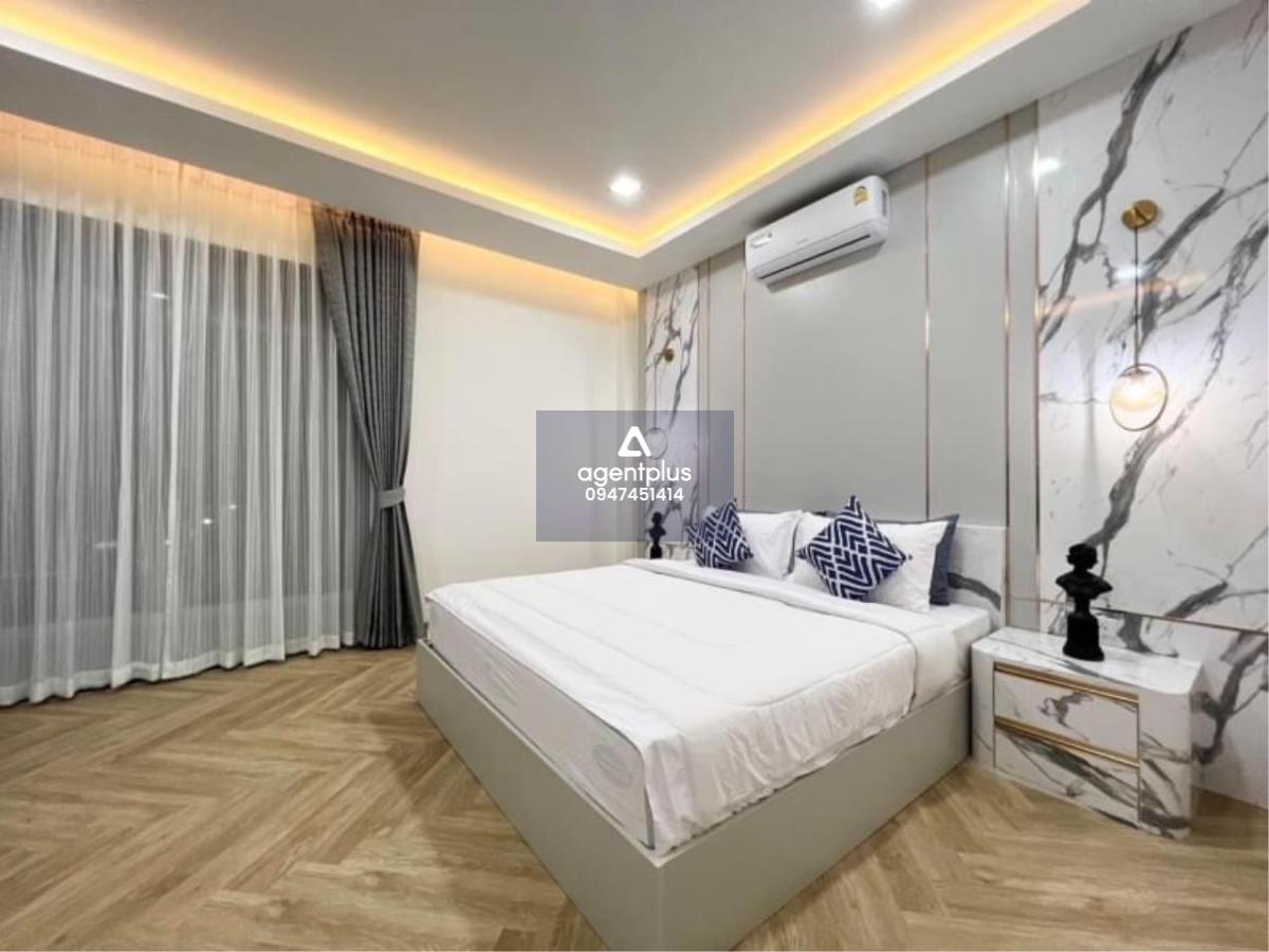 บ้านพลูวิลล่าสไตล์โมเดิลใหม่พร้อมอยู่ ราคาดี พัทยา