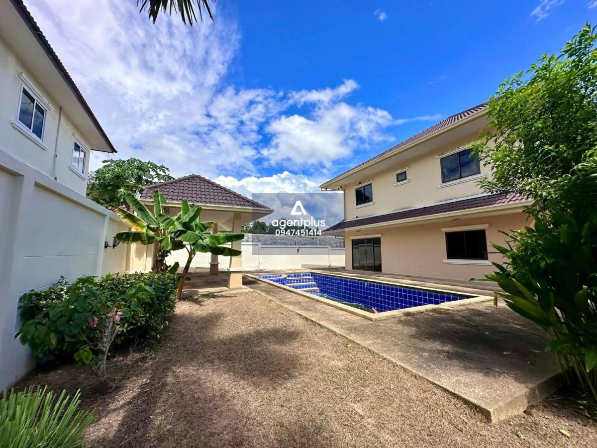 ขายบ้านพูลวิลล่า  2 ชั้น (เหมาะสำหรับนักลงทุนรีโนเวทขาย)