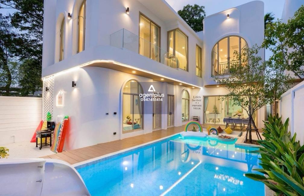 พูลวิลล่าหรูส่วนตัว สร้างใหม่‼️ใกล้หาดจอมเทียน เพียง2นาทีอยู่ด้านหลัง อาป๋าซีฟู๊ดทะเลเผา (บุฟเฟ่ต์ร้านดังของพัทยา) ถ.จอมเทียนสายสอง ห่างทะเลเพียง500เมตร