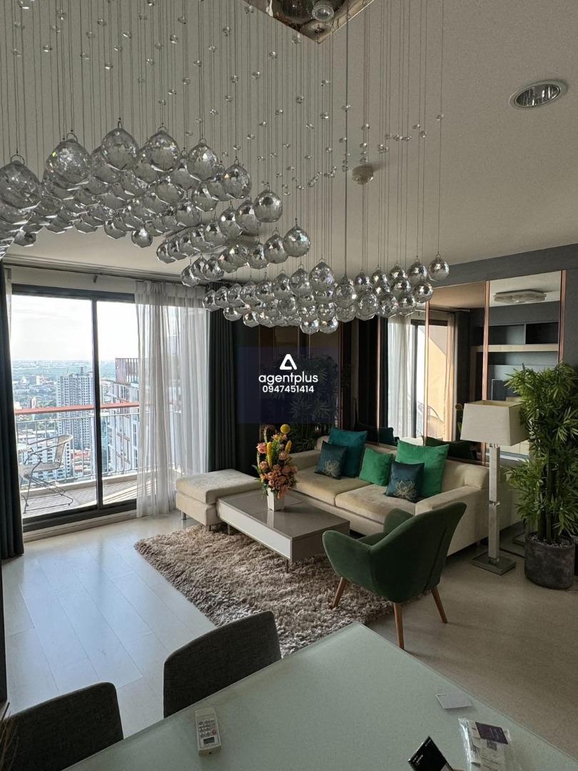 ขาย/ให้เช่า คอนโด Rhythm สุขุมวิท 42 สองห้องนอน ห้องสวย ใกล้บีทีเอสเอกมัย ใกล้ห้างเกทเวย์