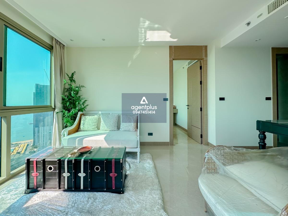 ขายคอนโดวิวทะเล เดอะ ริเวียร่า โอเชี่ยน ไดร์ฟ พร้อมอยู่