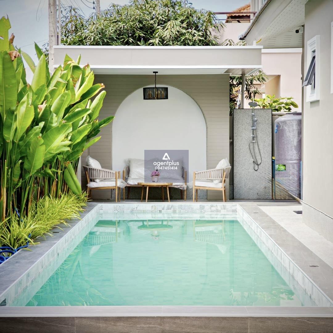 พูลวิลล่า ห้วยใหญ่_จอมเทียน: บ้านในโครงการ ติดถนนสุขุมวิท