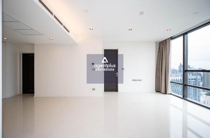 ขายคอนโดหรู เดอะ แบงค็อค สาทร  พร้อมอยู่ ทำเลดีใจกลางเมือง