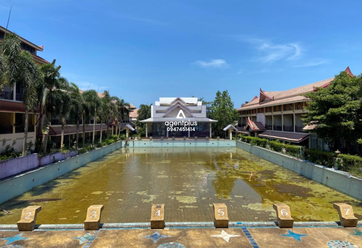 ขายเกาะช้างรีโซเทล (Koh Chang Resortel) รีสอร์ทขนาดใหญ่พร้อมสิ่งอำนวยความสะดวกครบครัน บนทำเลชายหาดเกาะช้าง เหมาะสำหรับการลงทุนระยะยาว