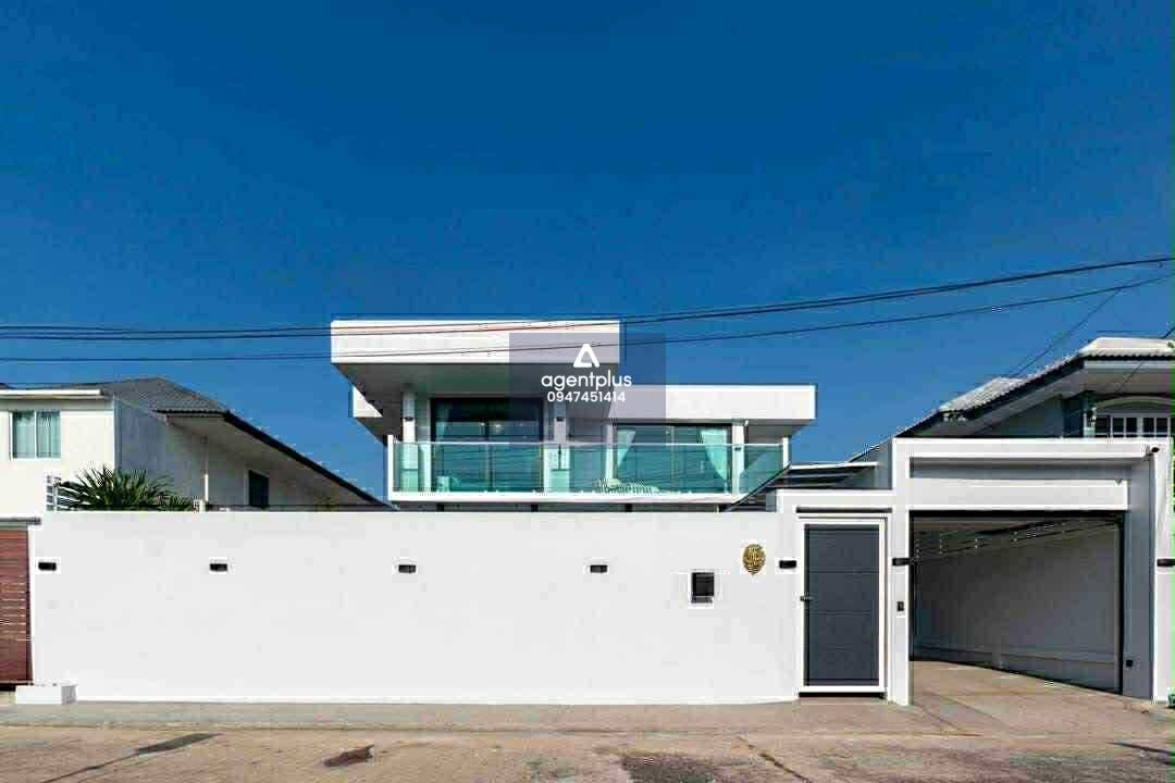 ขายพูลวิลล่าจอมเทียนพร้อมเฟอร์นิเจอร์ครบ เดอะ ไวท์เฮ้าส์ จอมเทียนบีช