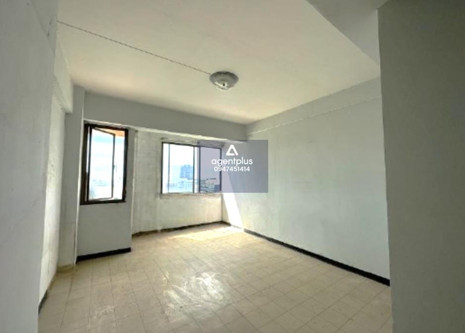 คอนโดมิเนียม โครงการเทพทิพย์ แมนชั่น บางละมุง ห่างจากชายหาดจอมเทียน ประมาณ 800 ม. เดินทางเข้า-ออกสะดวก