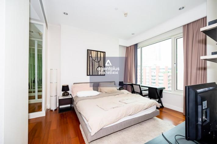 คอนโด คิว หลังสวน  หรูใจกลางลุมพินี พร้อมอยู่ ทำเลพรีเมียมระดับลักชัวรี