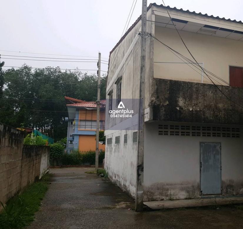 ขายตึกแถว 2 ชั้น ซอยร่วมพัฒนาขุนทะเล ถนนเพชรเกษม (สุราษฎร์ธานี-ทุ่งสง) ใกล้โรงเรียนหลายแห่ง