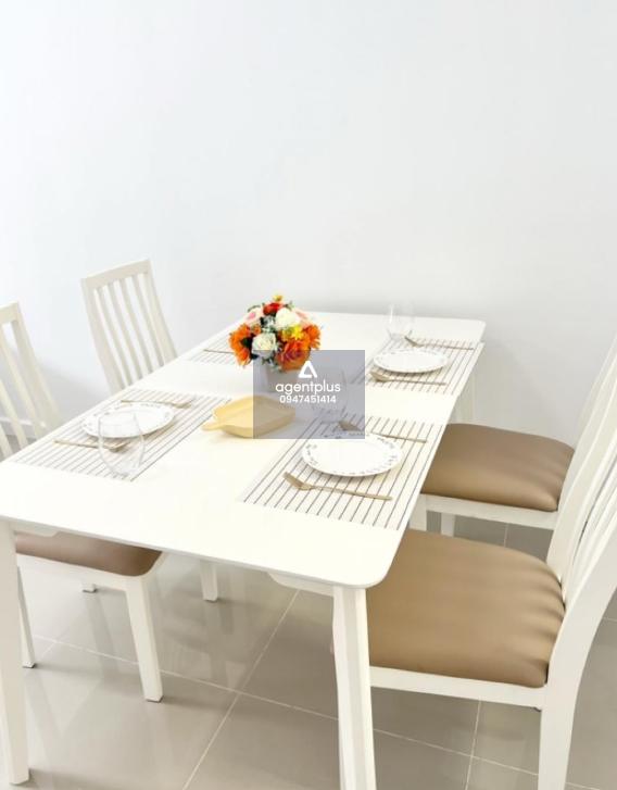 ทาวน์เฮ้าส์ Habitown Nest ท่าข้าม-พระราม 2 โลเคชั่นดีมากหน้าหมู่บ้านมีเซเว่น ตัวบ้านเป็นทาวน์เฮ้าส์ 2 ชั้น รีโนเวทใหม่สวยงาม น่ารักใสๆ สวย อบอุ่นมากๆ มีที่จอดรถได้สบายๆ งานรีโนเวทคุณภาพ เหมือนได้บ้านใหม่กันเลยทีเดียว