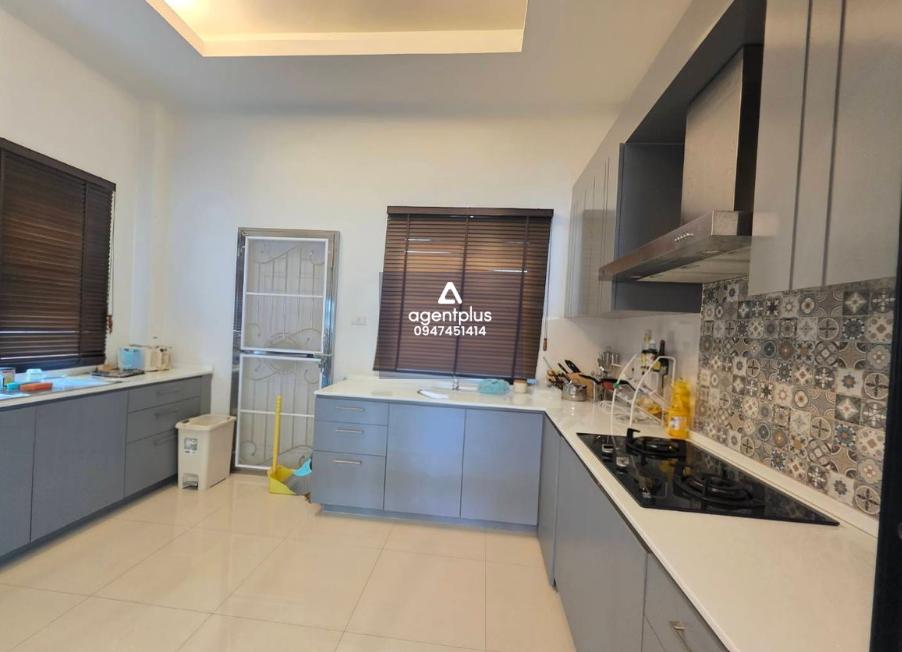 ขายพูลวิลล่าหรู 2 ชั้น \ อีสตินี่ บางเสร่ (Eastiny)\  ติดถนนสุขุมวิท ใกล้หาดทรายแก้ว เพียง 3 นาที! ฟรีเฟอร์นิเจอร์ครบ พร้อมปล่อยเช่ารายวันได้