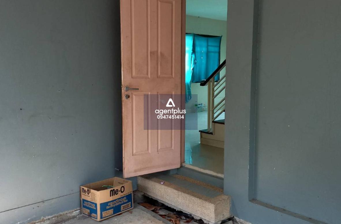 ขายบ้านเดี่ยว 2 ชั้น โครงการฮาบิเทีย ปัญญารามอินทรา 2 ถนนปัญญาอินทรา เหมาะกับการนำมารีโนเวท 3 ห้องนอน 2 ห้องน้ำ รายล้อมไปด้วยสิ่งอำนวยความสะดวกมากมาย