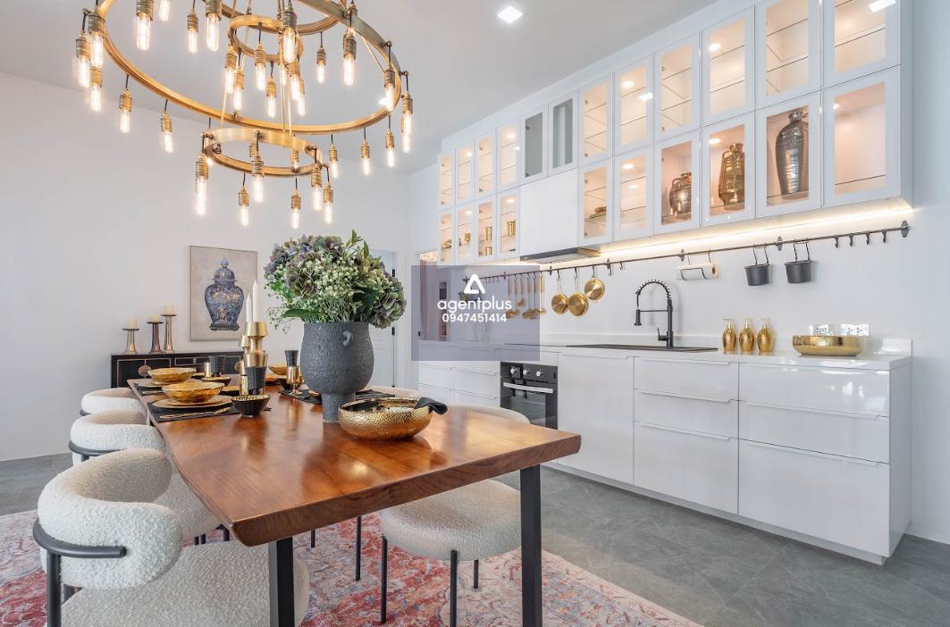 ขาย วิลล่าดีไซน์ พร้อมสระว่ายน้ำใน พัทยา