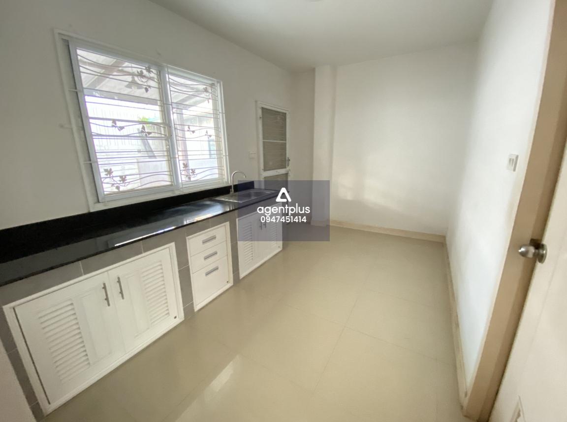 ขายบ้านเดี่ยว นราไพรเวท พระนครศรีอยุธยา บ้านพร้อมอยู่ ทำเลดี เหมาะสำหรับครอบครัว