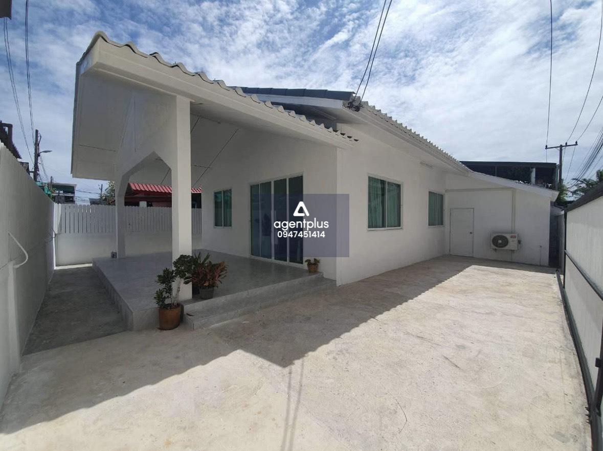 ขายบ้านติดถนนสุขุมวิทพัทยา 3ห้องนอน ทำเลดี