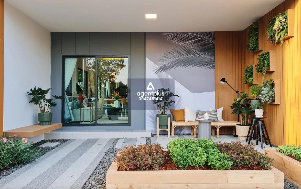 ทาวน์โฮมพร้อมอยู่ บรรยากาศเรียบง่ายสำหรับการอยู่อาศัย