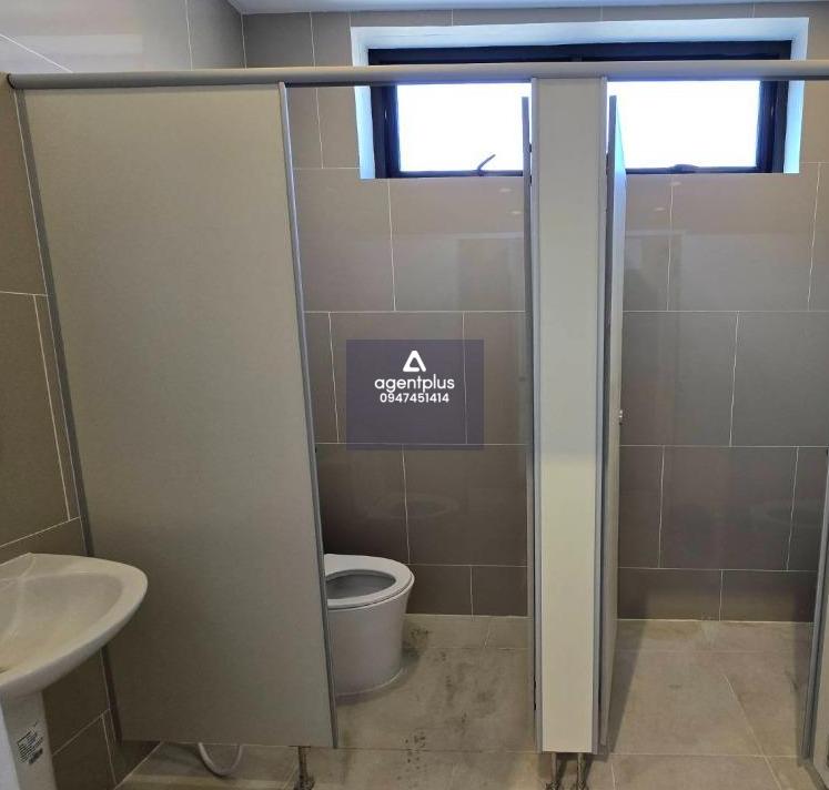 ยูนิคอร์นปาร์ค พระราม 2 ออฟฟิศ โชว์รูมใหม่ ให้เช่า ติดถนนพระราม 2 ซอย 28 วัดสีสุก ใกล้ทางด่วน ใจกลางกรุงเทพตอนใต้ เหมาะเป็นโชว์รูม คาเฟ่ ออฟฟิศ