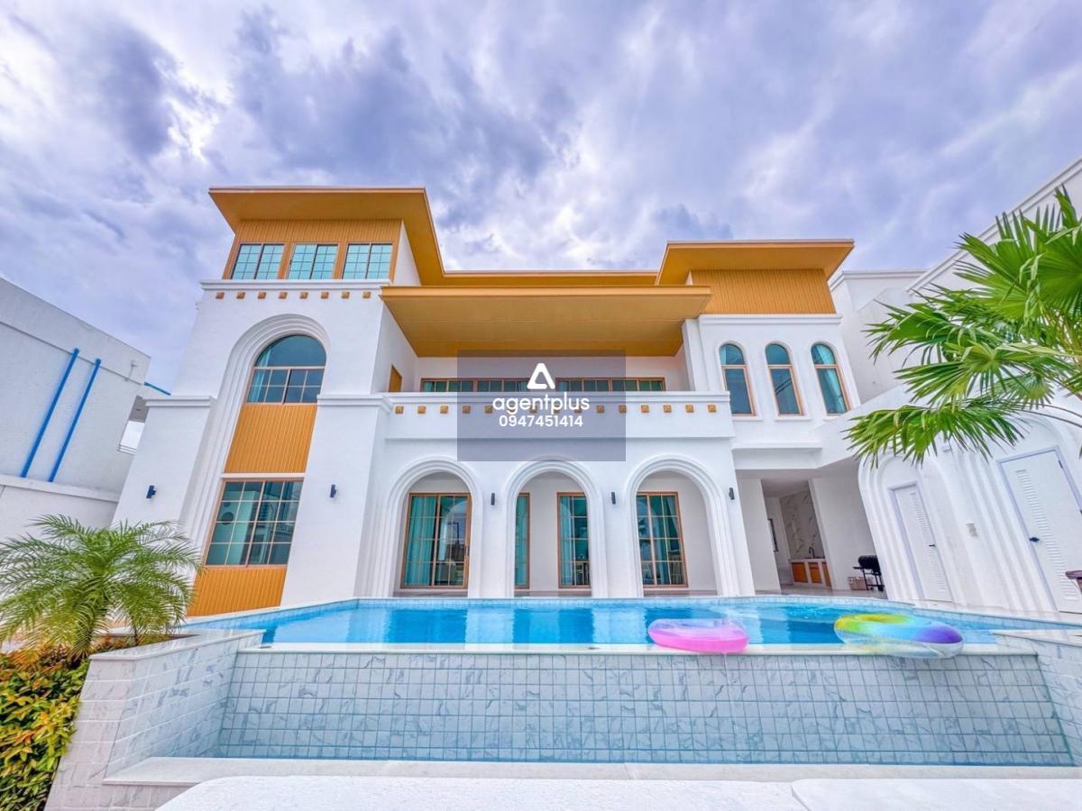 ขายบ้านพูลวิลล่าสไตล์ Mediterranean หนองปรือ ใกล้สุขุมวิท พัทยา