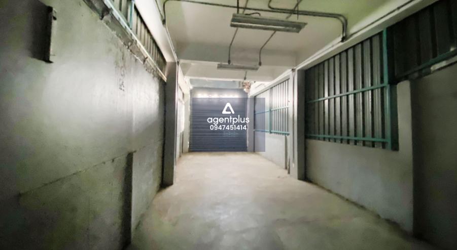 ขาย อาคารพาณิชย์ พร้อมชั้นลอย ทำเลดีติดถนนวัชรพล