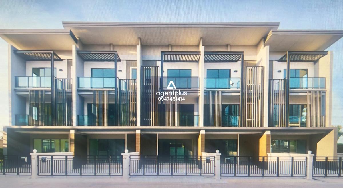 *ทาวน์เฮ้าส์ โครงการ ทาวน์ อเวนิว เมิร์จ รัตนาธิเบศร์