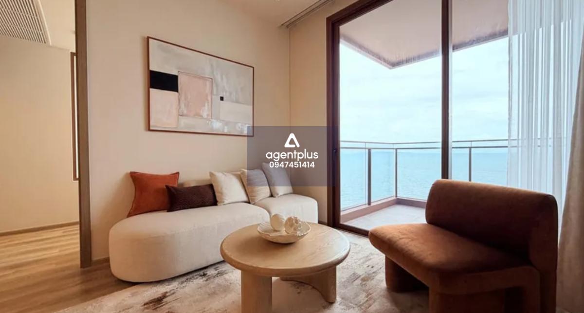ขายคอนโดตากอากาศ ย่านจอมเทียน AROM Jomtien  ตกแต่งพรีเมียม สระว่ายน้ำลอยฟ้าวิวทะเล