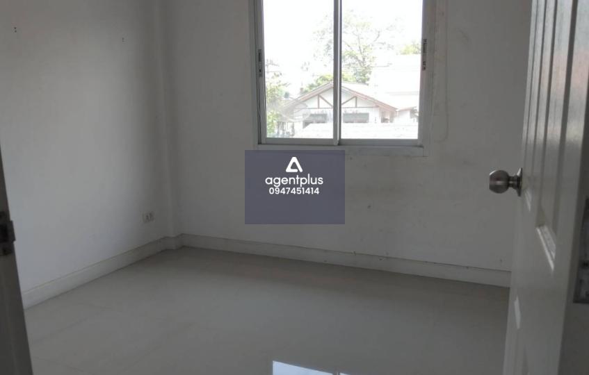 ขาย ทาวน์เฮ้าส์ 2 ชั้น หมู่บ้านสิรภัทร 4