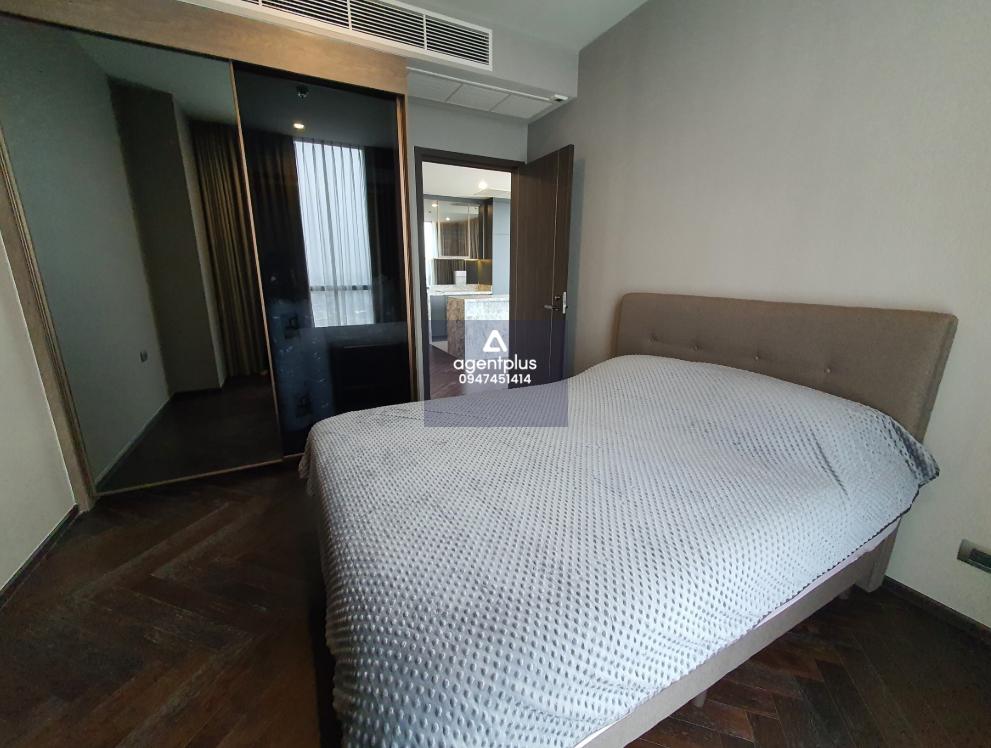 คอนโดลักชัวรี เดอะ โมนูเมนต์ สนามเป้า  ใจกลางพญาไท วิวเมืองสุดหรู ใกล้ BTS สนามเป้า