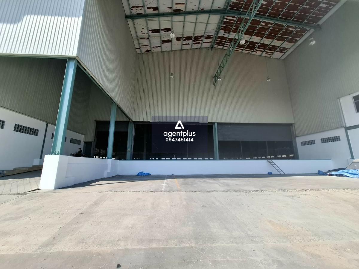 ให้เช่าโกดัง/โรงงาน พื้นที่สีม่วง ซอยวัดบัวรอง บางนา-ตราด กม.23 ขาออก สมุทรปราการ 