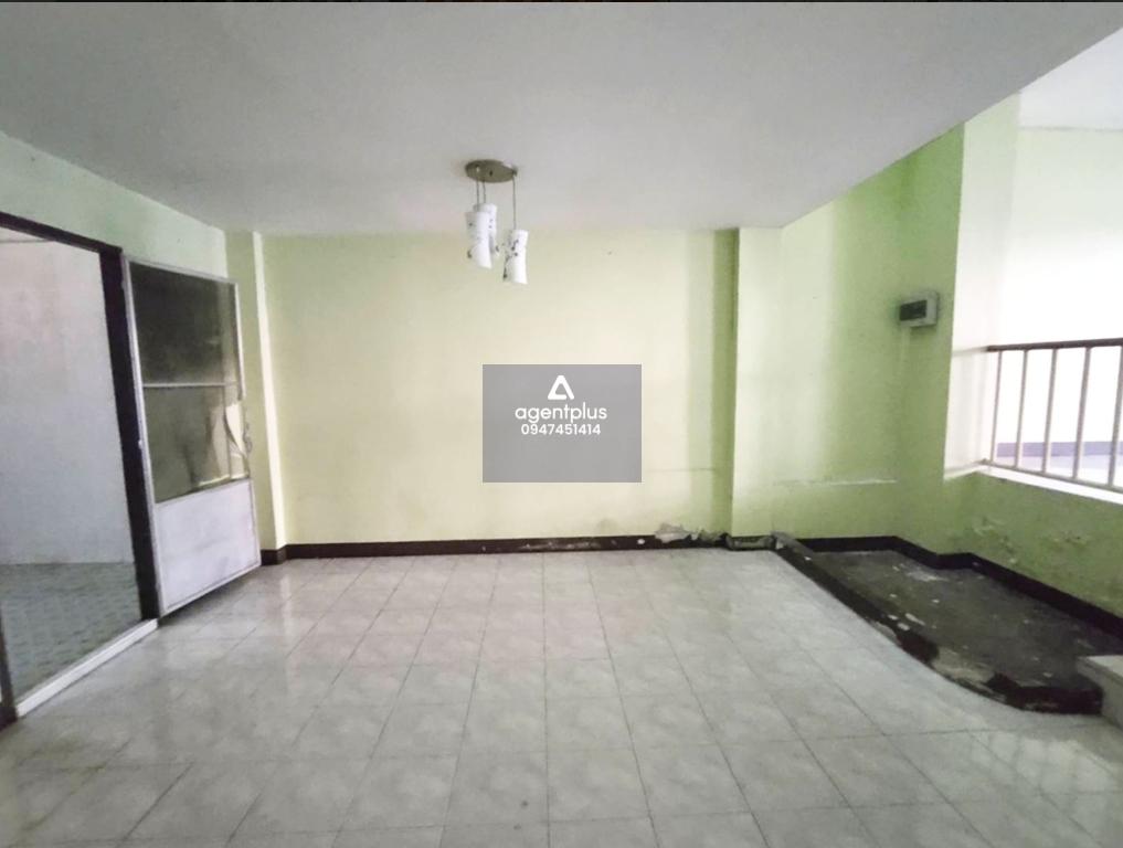 ขายทาวน์เฮ้าส์ 3 ชั้น บางแค ฟังก์ชัน 4 นอน พื้นที่ใช้สอย 179 ตร.ม.