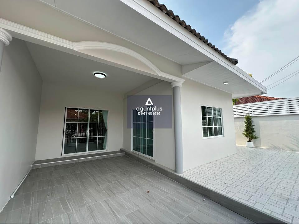 บ้านสวย เฟอร์นิเจอร์ครบ พร้อมสระว่ายน้ำในโครงการ ใกล้ห้างเดอะขิล เขาน้อย พัทยา