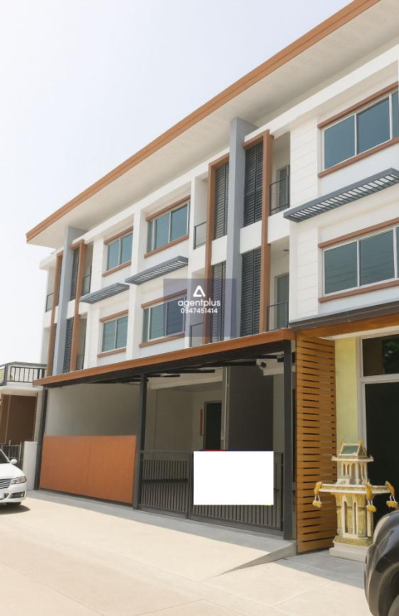 ขายทาวน์เฮ้าส์ 3 ชั้น โครงการแกรนดิตี้ สุวรรณภูมิ ทำเลดี ใกล้ถนนหลวงแพ่ง เดินทางสะดวก เชื่อมต่อถนนลาดกระบัง ถนนร่มเกล้า และมอเตอร์เวย์ กรุงเทพ–ชลบุรี