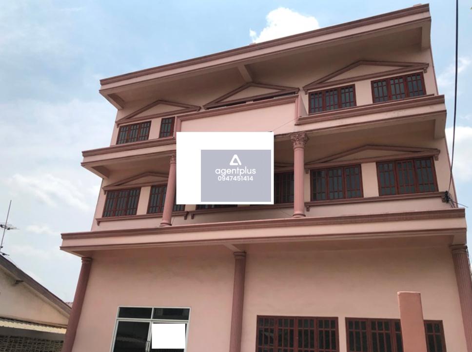 ขายอาคารพาณิชย์ บางกะปิ อาคารพาณิชย์ 3 ชั้น ทำเลดี ซอยนวมินทร์ 69 แยก 2 เดินทางสะดวก เข้าออกจากถนนนวมินทร์ได้ง่าย เหมาะสำหรับปรับใช้เป็นสำนักงาน โฮมออฟฟิศ หรือเป็นที่พักอาศัย