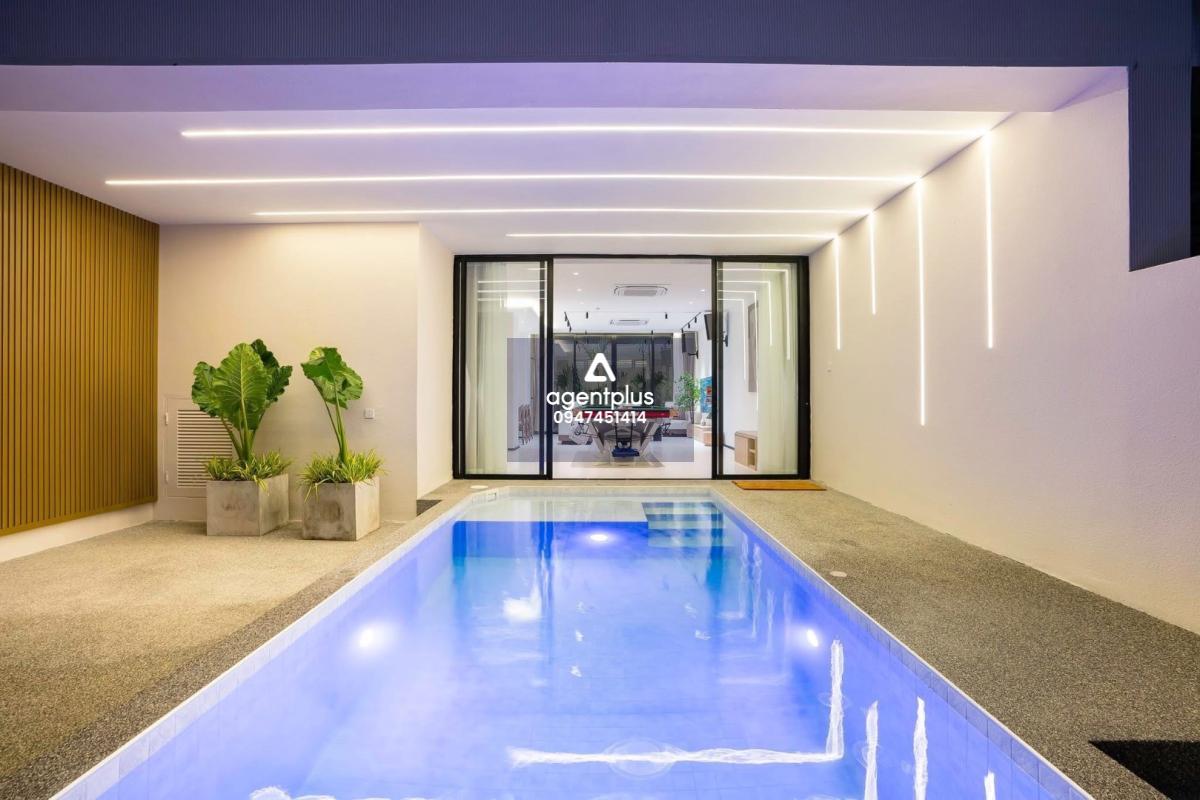 พูลวิลล่าหรูใจกลางพัทยา ให้เช่ารายปี 🌴