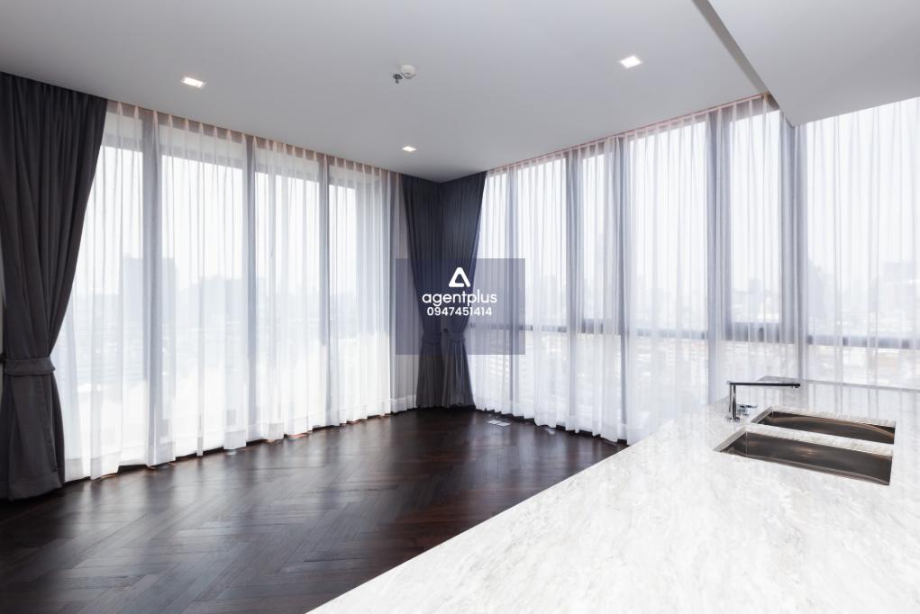 คอนโดลักชัวรี เดอะ โมนูเมนต์ สนามเป้า  ใจกลางพญาไท วิวเมืองสุดหรู ใกล้ BTS สนามเป้า