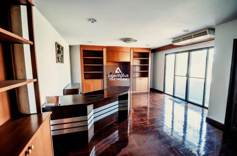 ขายโฮมออฟฟิศพร้อมที่ดินเปล่า ในโครงการ อัญมณี ลาดพร้าว 18 แยก 8