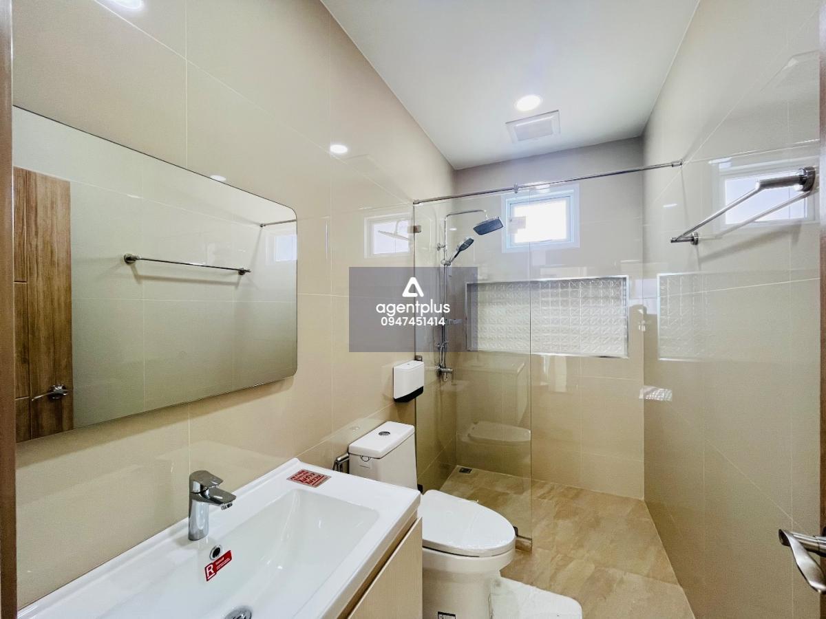 บ้านพูลวิลล่า ใหม่เอี่ยม บ้านสวย ฟังก์ชันครบ ทำเลดี ใกล้อ่างมาบประชัน 