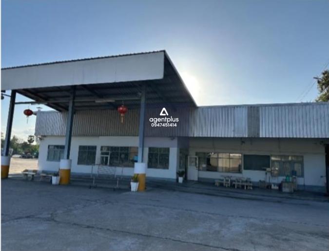 ขายโกดังพร้อมที่ดินติดกันผืนขนาดใหญ่ รองรับรถบรรทุกขนาดใหญ่และรถพ่วง อ.พิมาย นครราชสีมา