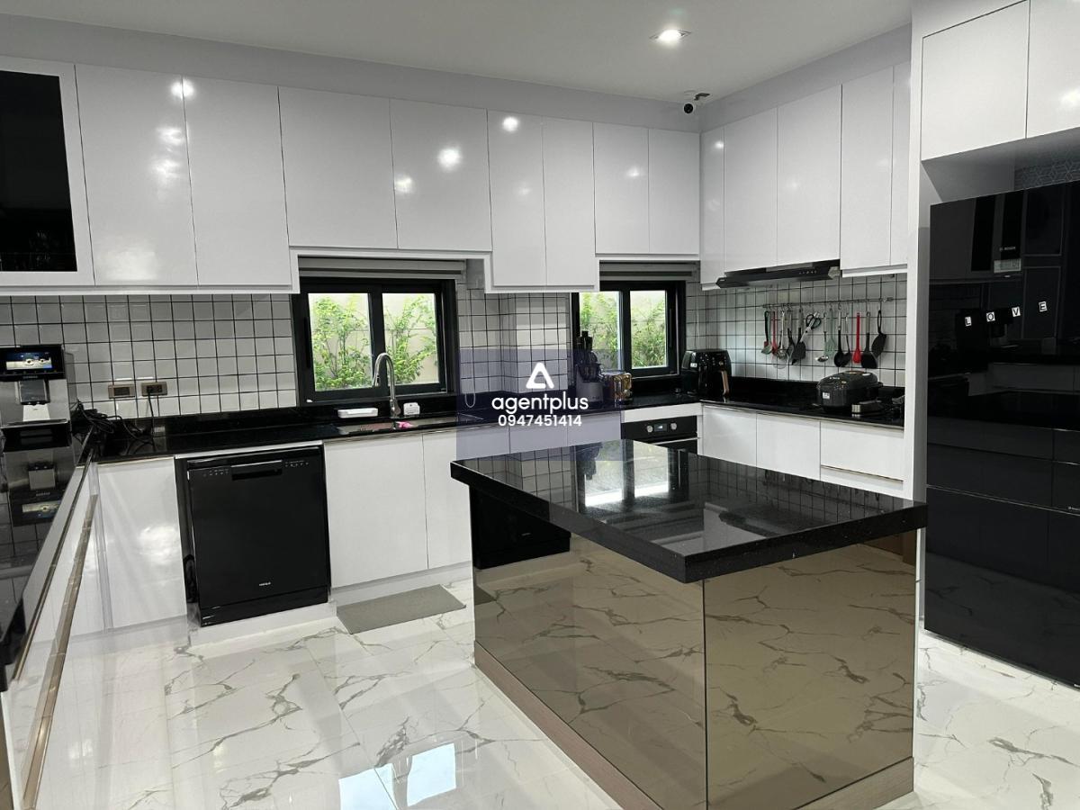 ขายบ้านพร้อมโซล่าเซล ในโครงการห้วยใหญ่ ใกล้ถนนมอเตอร์เวย์เพียง 3 นาที มัจฉา เนอร์วานา (บ้านแม่ 3) พัทยา