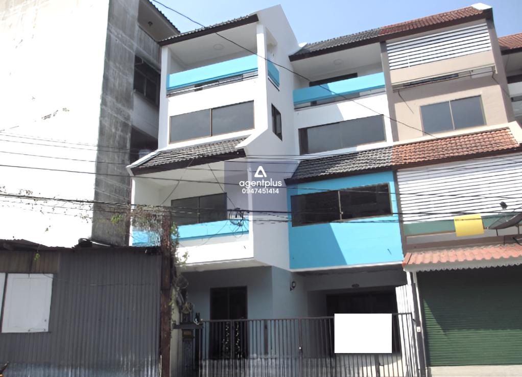 ขายอาคารพาณิชย์ 4 ชั้น ลำลูกกา สภาพปรับปรุงใหม่ ทำเลดี ห่างรถไฟฟ้า BTS แยก คปอ. 1.9 กม.