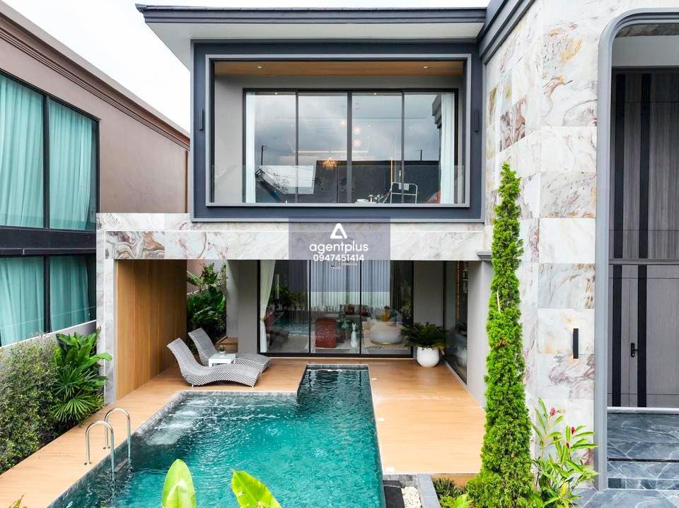 บ้านพูลวิลล่าหรู 2 ชั้นขนาดใหญ่ ฟังก์ชันครบ เหมาะสำหรับอยู่อาศัยจริง ทำเลมาบประชัน พัทยา