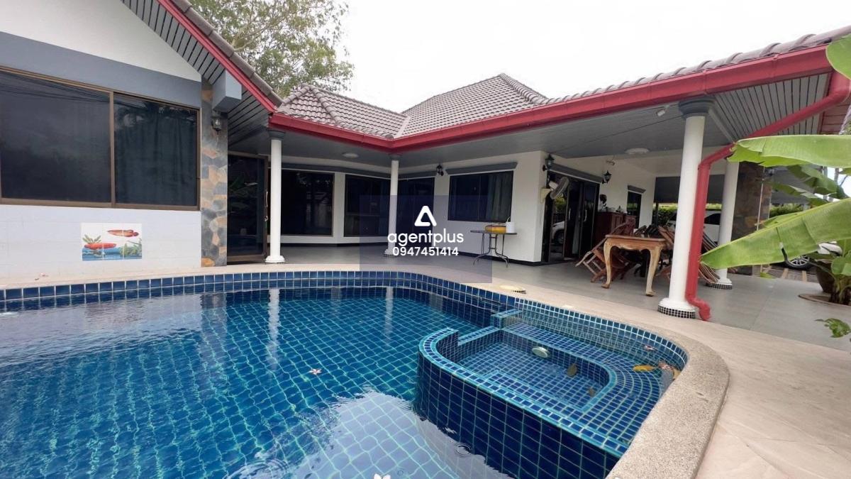 *ขายบ้านพร้อมสระว่ายน้ำส่วนตัว (ไม่รวมเฟอร์นิเจอร์) ใกล้โรงเรียนธารา เพียง 5 นาที พัทยา